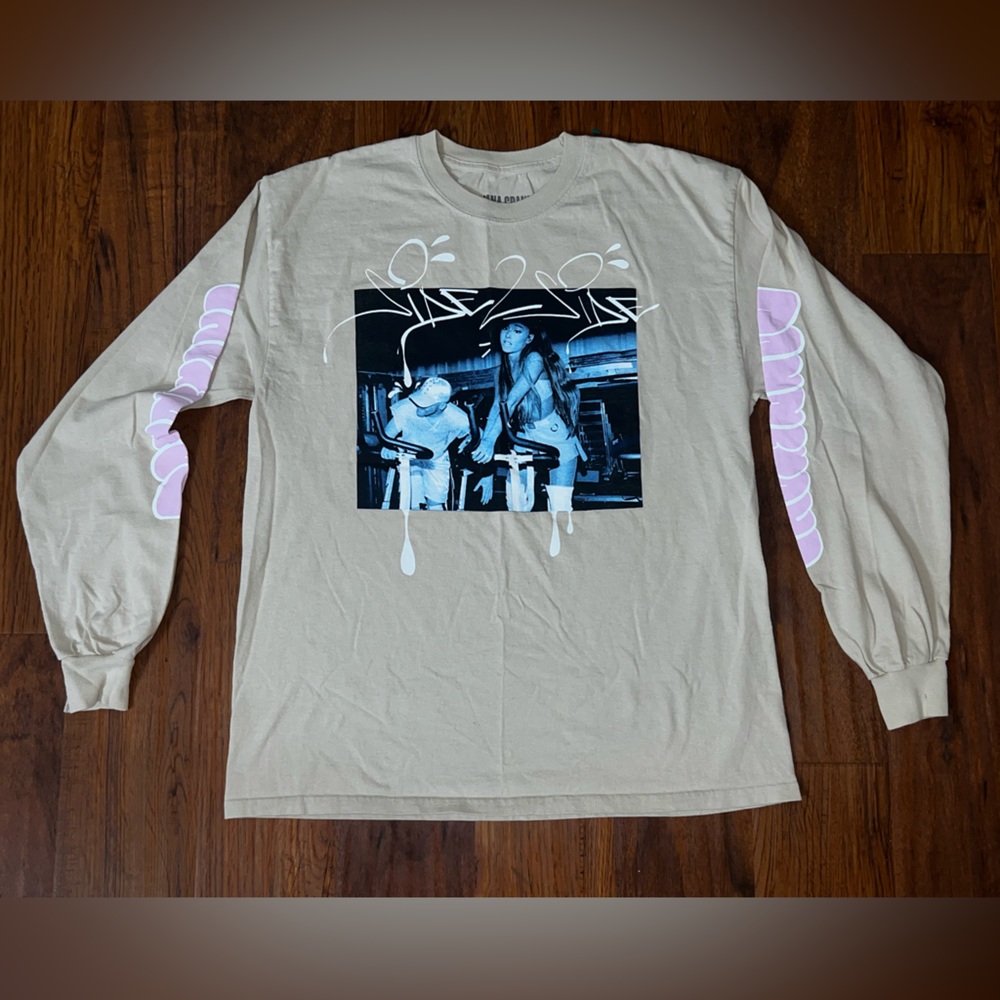 Ariana Grande Dangerous Woman Tour Rare Long Sleeve Shirt Size Large